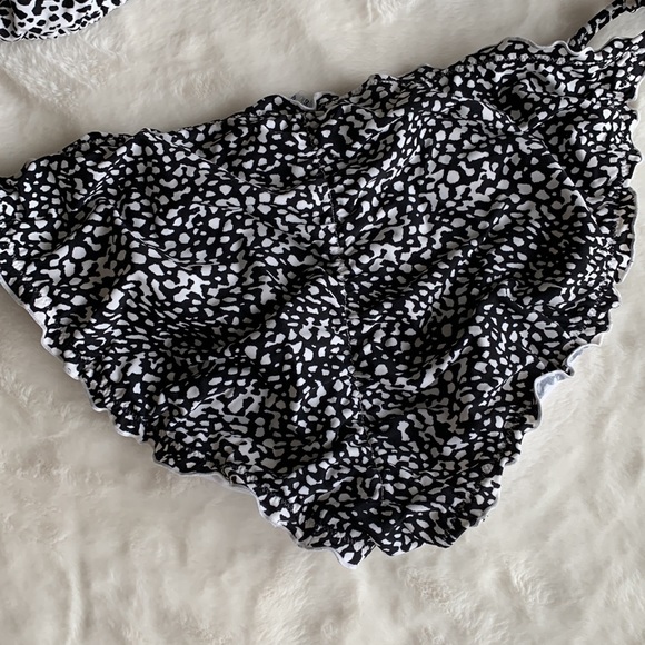 Swimsuits for all string bikini - Picture 2 of 4